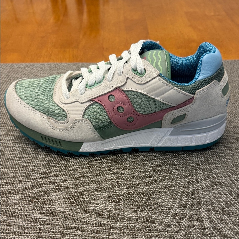 Saucony Shadow 5000 Galapagos Sneakers Unisex Size US 6.5 EU 39 Women 8/8.5